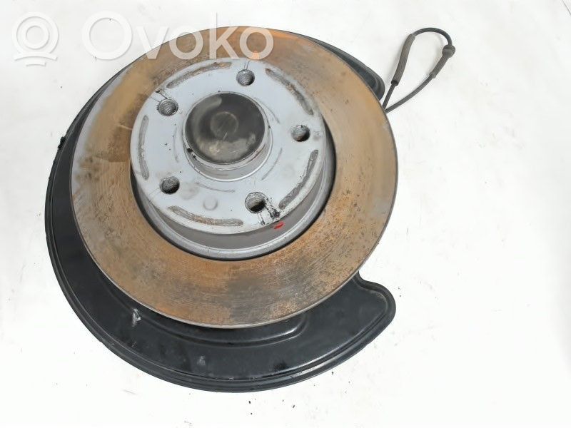 Cubo de rueda delantera