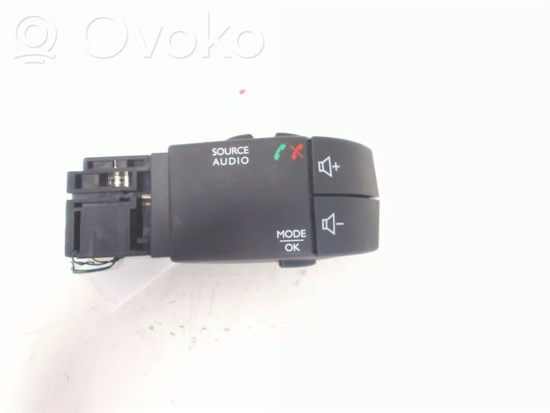 Nissan NV300 Tasten Schalter Multifunktionslenkrad