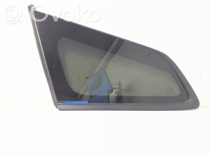 Vidrio lateral trasero   87810D4320