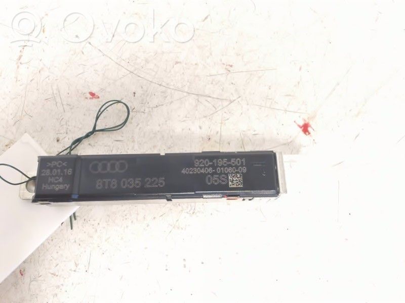 Audi A5 8T 8F Amplificator antenă aeriană 