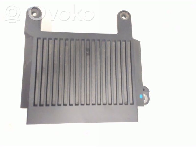 Volvo V70 Garso stiprintuvas 