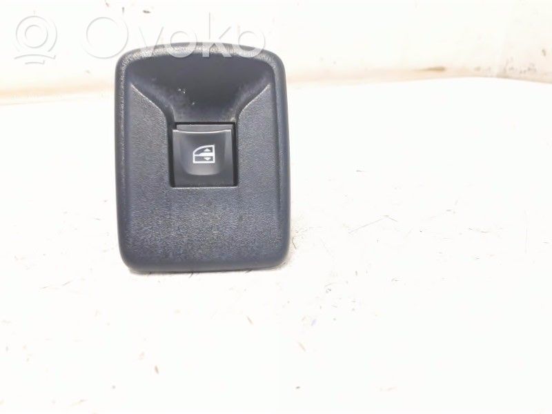 Electric window control switch   10023760,254217475R