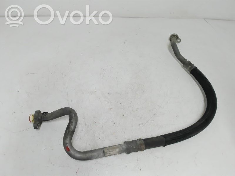 Volvo V70 Ilmastointilaitteen putki (A/C) 