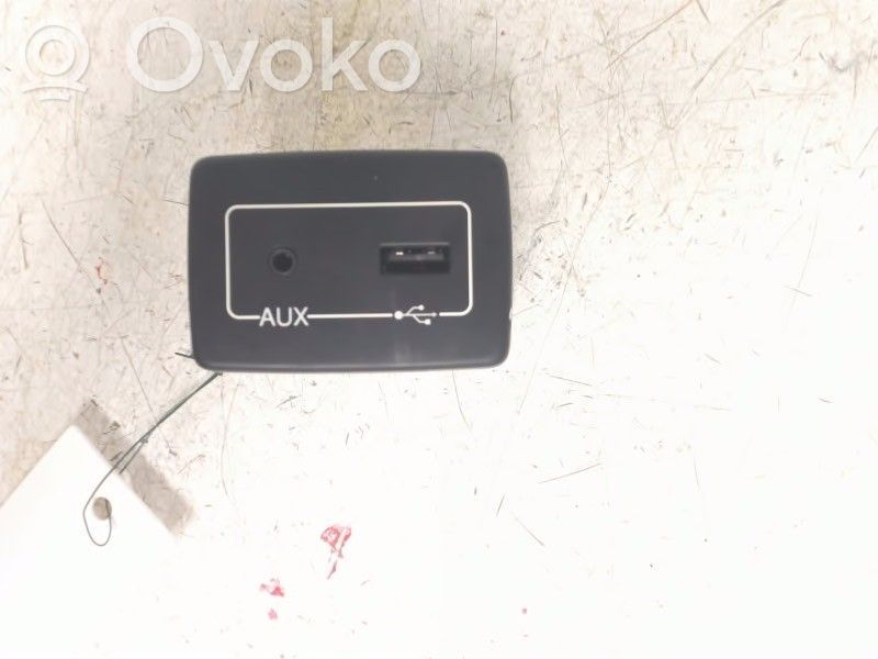 Peugeot Boxer Enchufe conector USB 