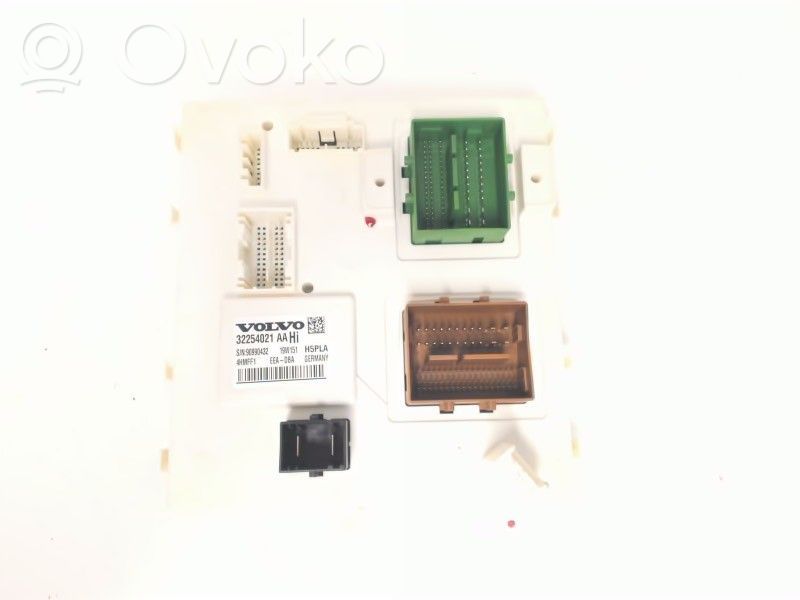 Mukavuusmoduuli   36010473,90990432,32254021