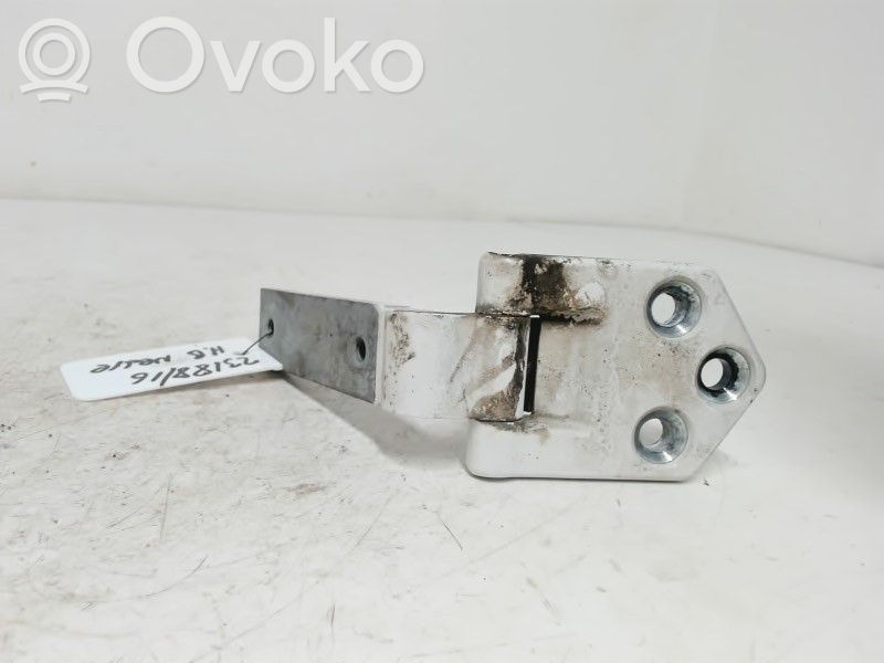 Volkswagen Caddy Rear door upper hinge 