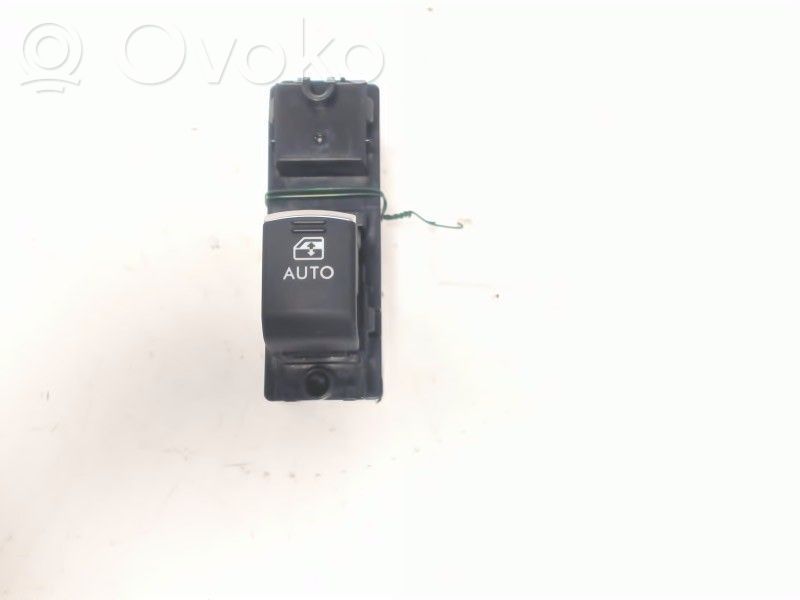 Subaru Outback (BS) Electric window control switch 