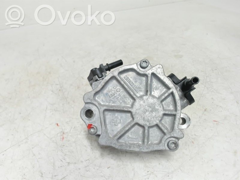 Volvo V40 Pompă vacuum 