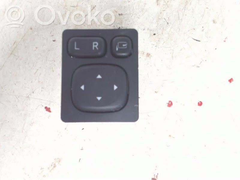 Toyota Auris E180 Interruptor del espejo lateral 