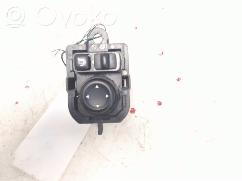 Renault Kadjar Interruptor del espejo lateral 