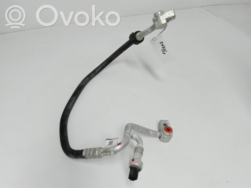Ford C-MAX II Air conditioning (A/C) pipe/hose 