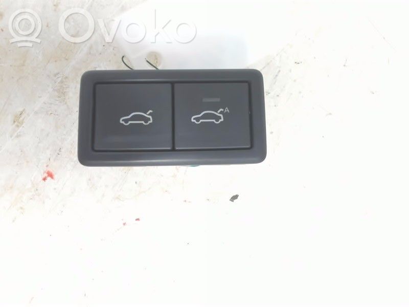 Tailgate/boot open switch button   3G0959832A,3G0959832A