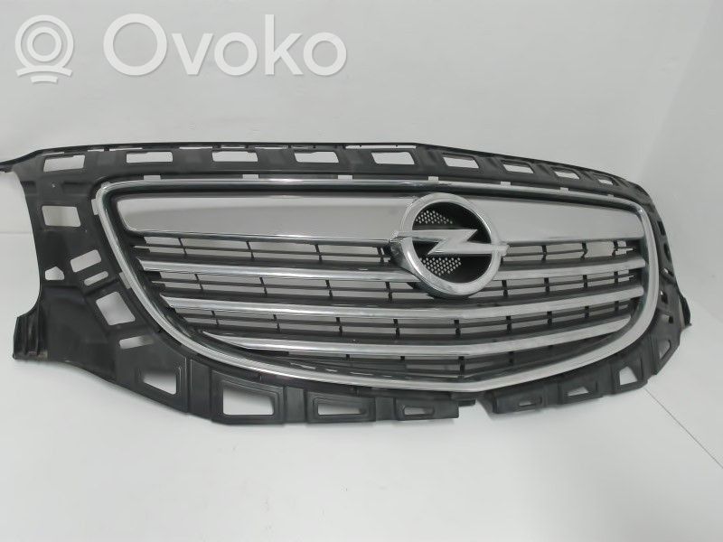 Opel Insignia A Etupuskurin alempi jäähdytinsäleikkö 