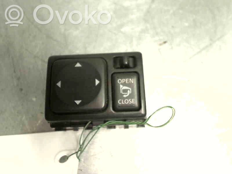 Nissan Navara D40 Interruptor del espejo lateral 