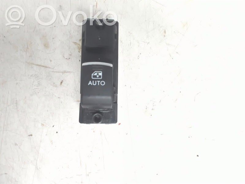 Subaru Outback (BS) Electric window control switch 