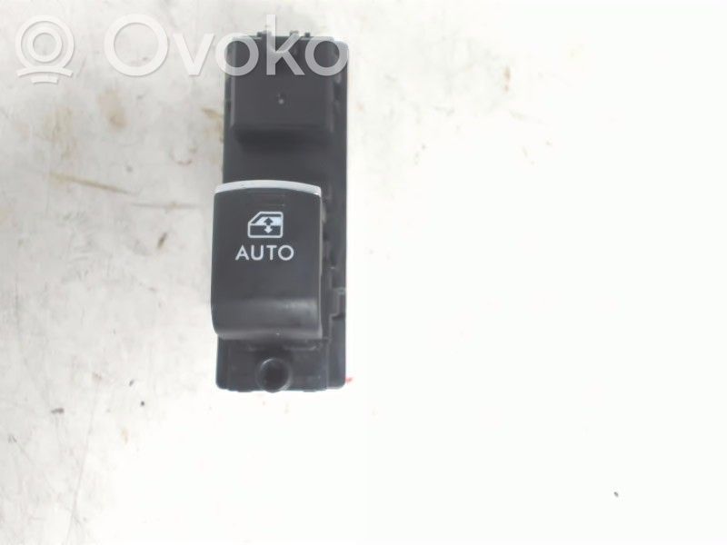 Subaru Outback (BS) Electric window control switch 