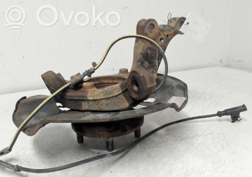 Toyota Avensis T270 Fuso a snodo con mozzo ruota anteriore