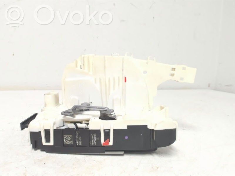 Mercedes-Benz Sprinter W907 W910 Rear door lock 