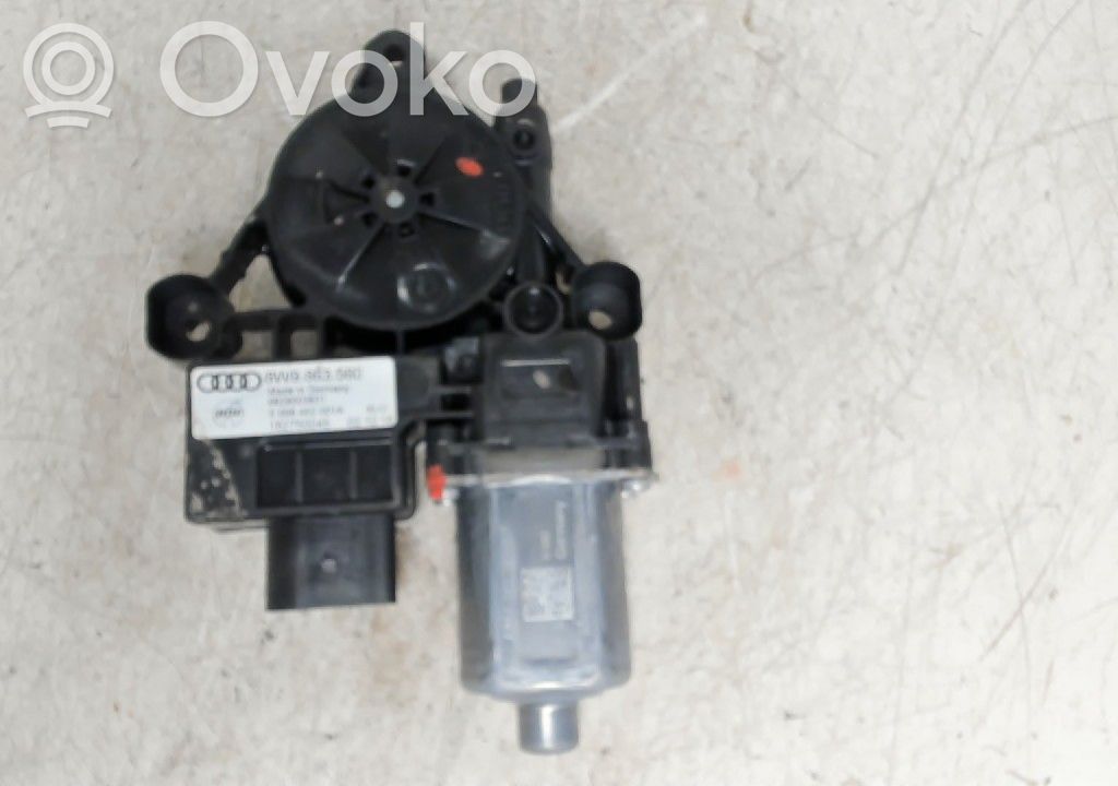 Audi A4 S4 B9 Tavarahyllyn kansi 