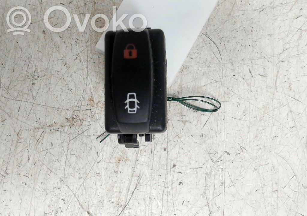 Central locking switch button   93863866,252108849R