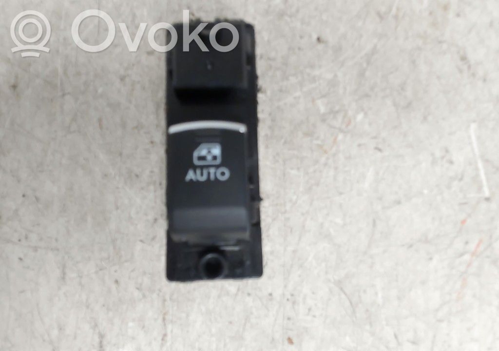Electric window control switch   83071AL621,83071AL621