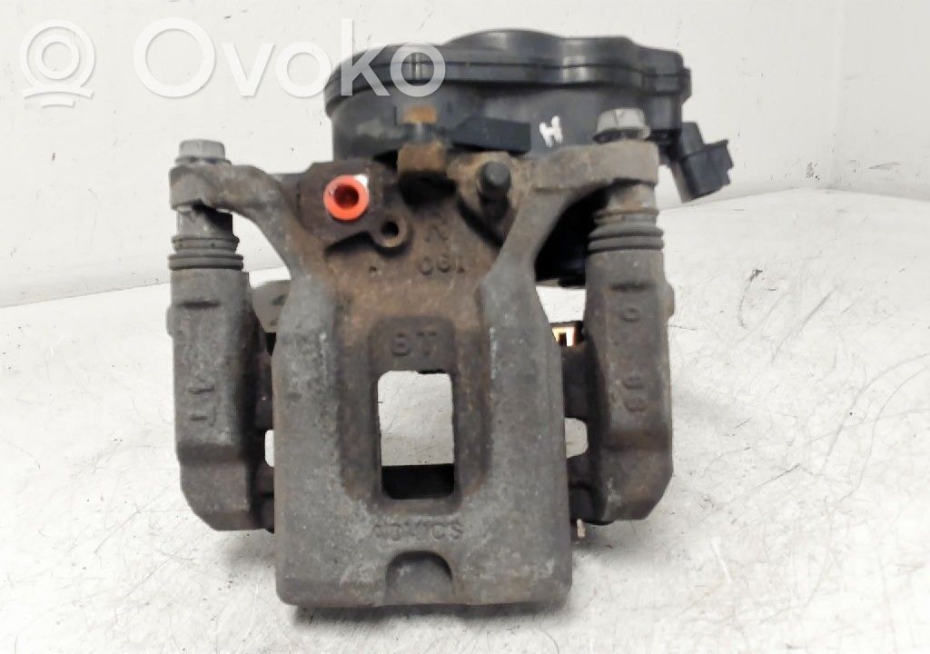 Toyota RAV 4 (XA50) Pinza del freno posteriore