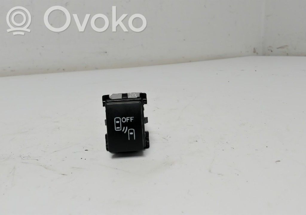 Przycisk / Włącznik czujnika parkowania PDC   83002AL061