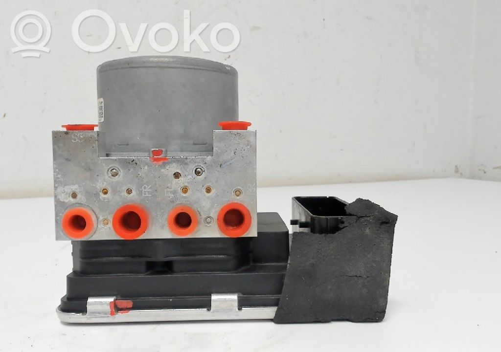 Volvo XC90 ABS Blokas 