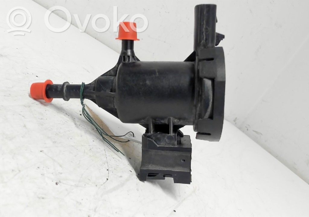 Mercedes-Benz A W176 Serbatoio a carbone attivo per il recupero vapori carburante