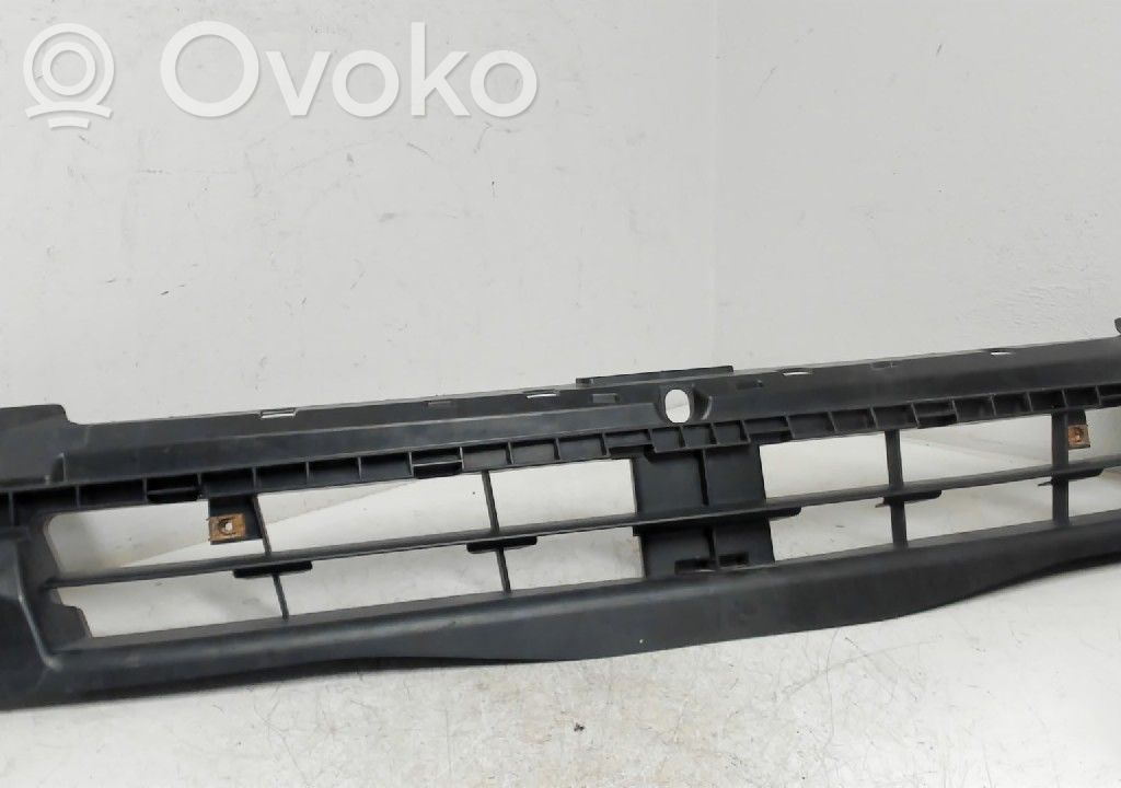 Opel Vivaro Bară față 