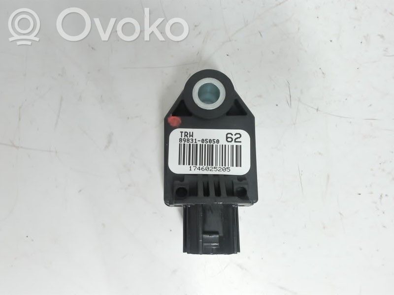 Toyota Avensis T270 Senzor impact/declanșare airbag