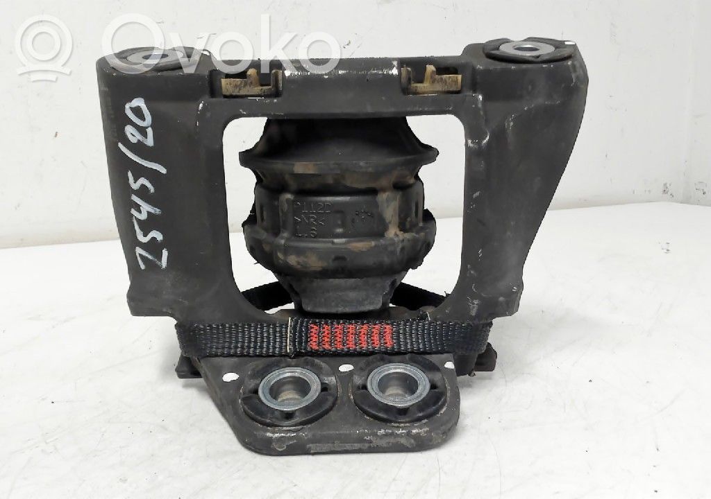 Volvo V60 Engine mounting bracket 