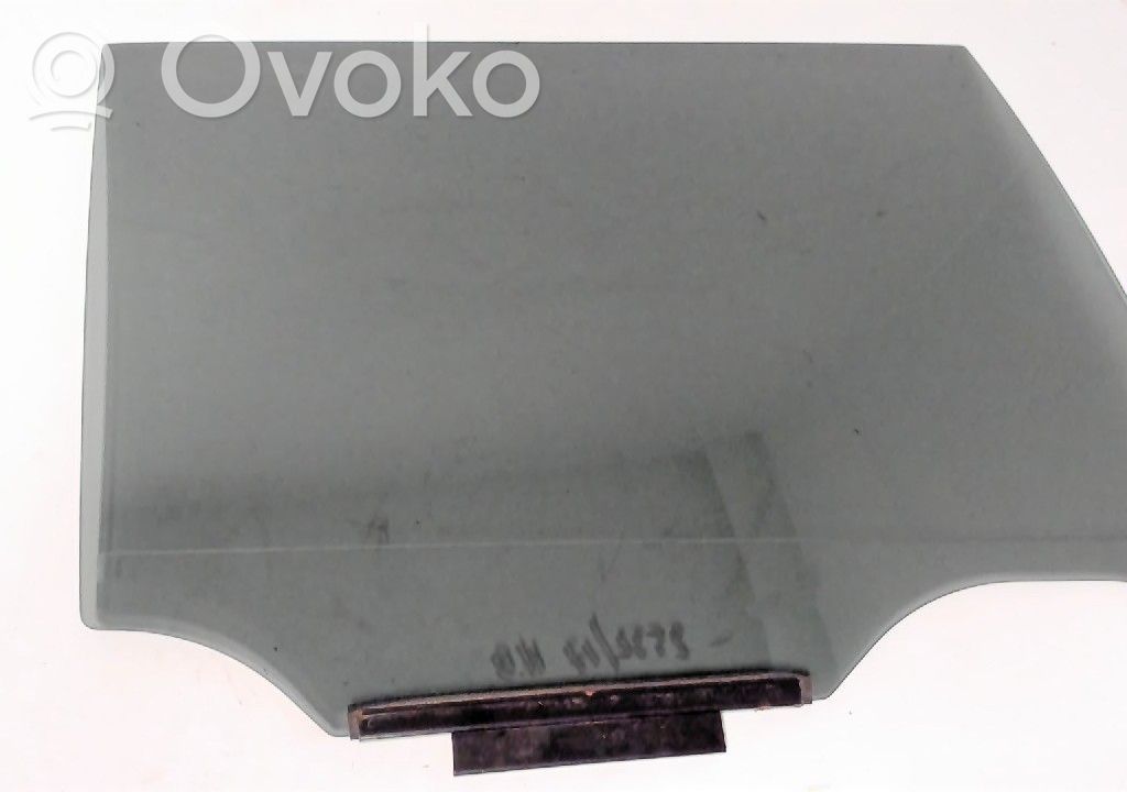 Subaru Outback (BS) Luna de la puerta trasera 