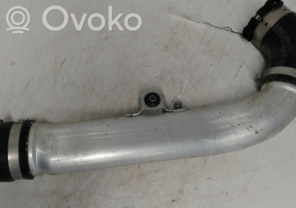 Mercedes-Benz C W205 Tubo flessibile intercooler