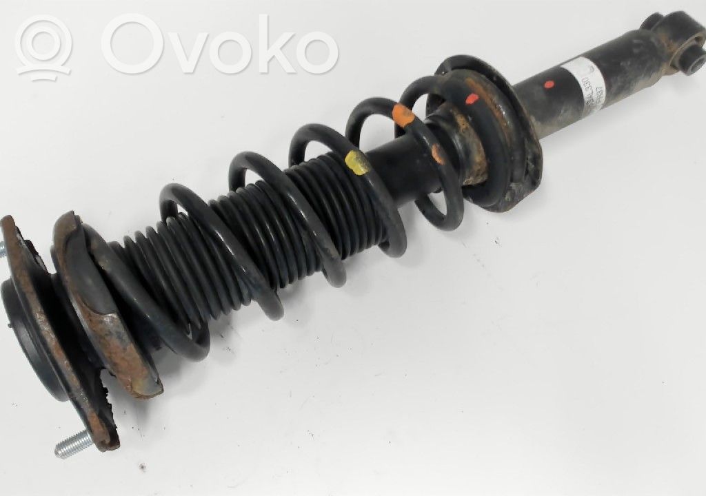Subaru Outback (BS) Aizmugurē amortizators 
