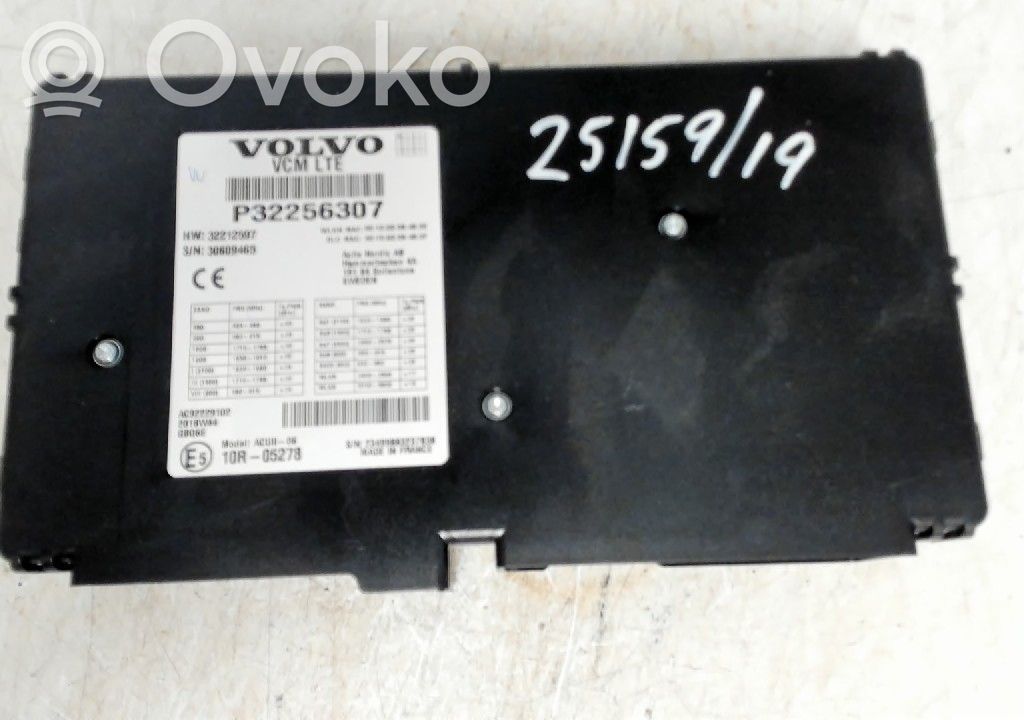 Volvo S90, V90 Unitate/modul control telefon 