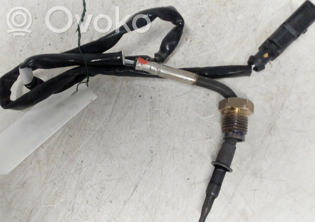 Audi A4 S4 B9 8W Abgastemperatursensor 