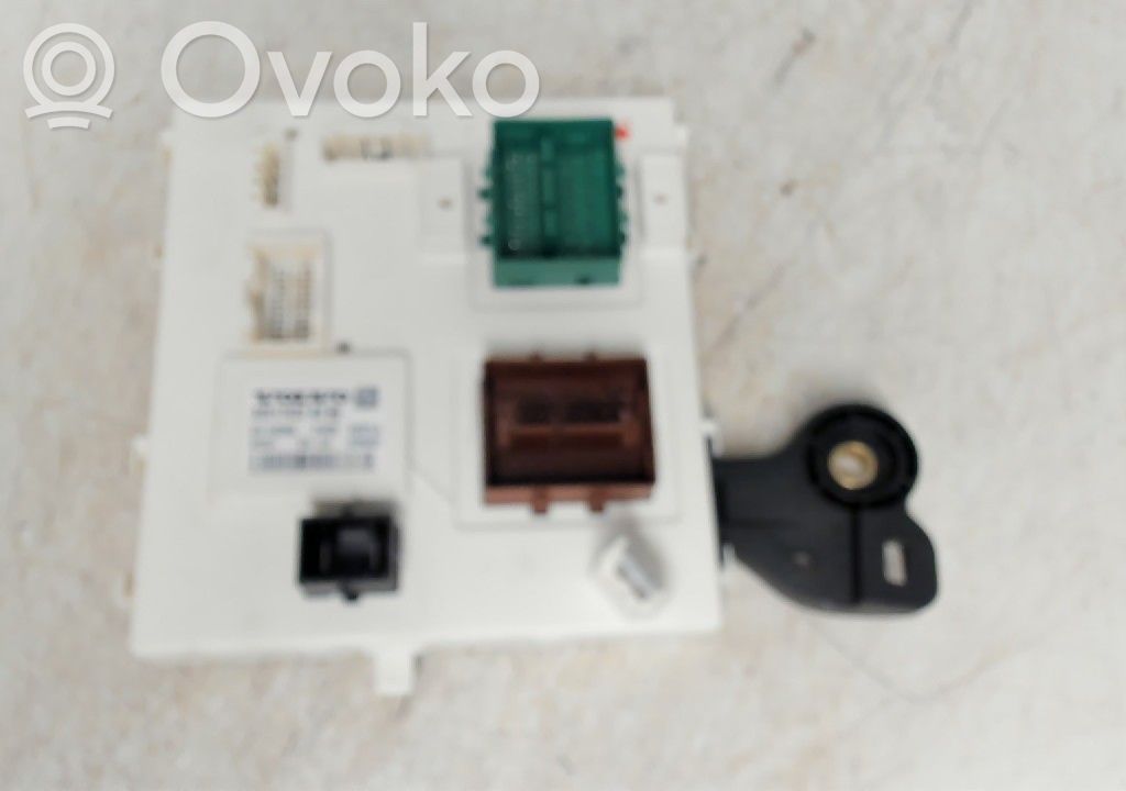Volvo V60 Fuse module 