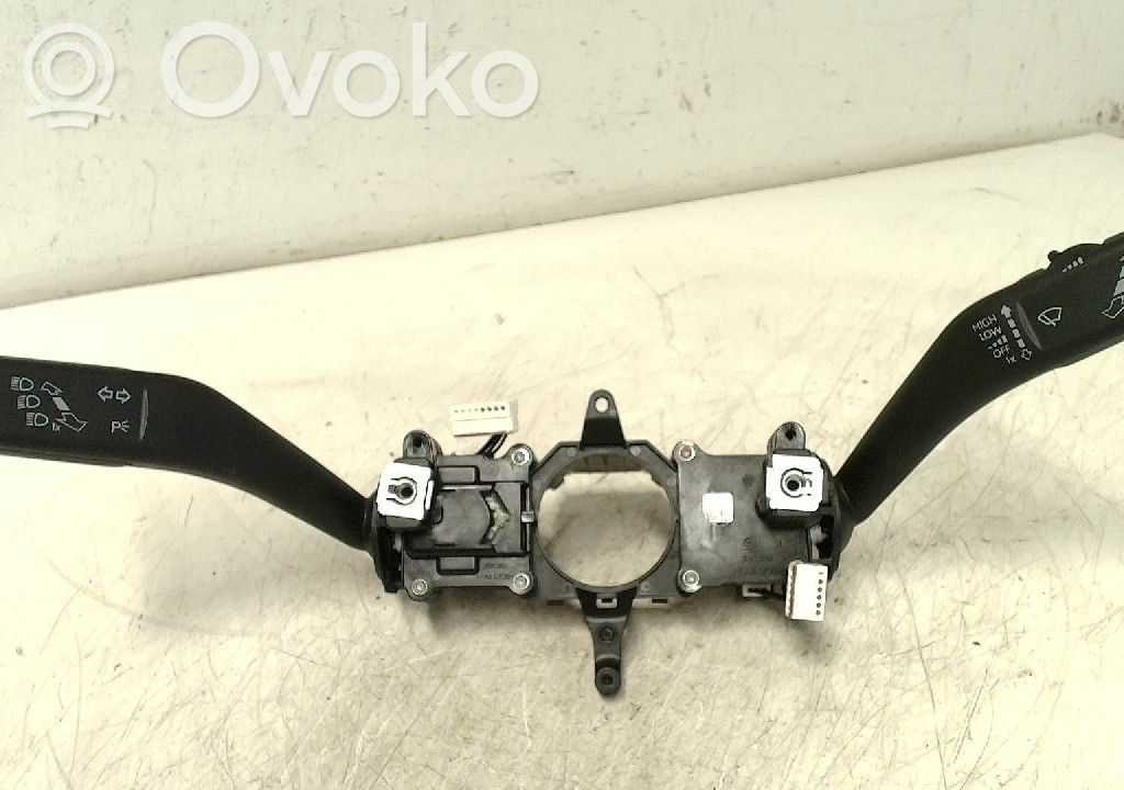 Volkswagen Caddy Commodo, commande essuie-glace/phare 