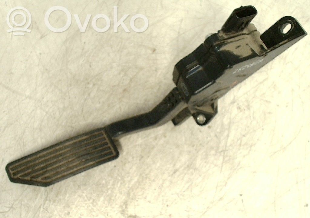 Isuzu D-Max Akseleratora pedālis 