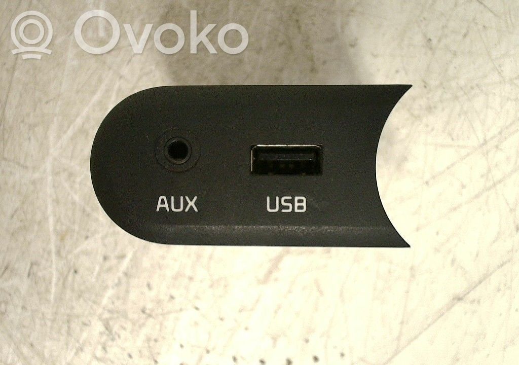 KIA Ceed Priză USB 