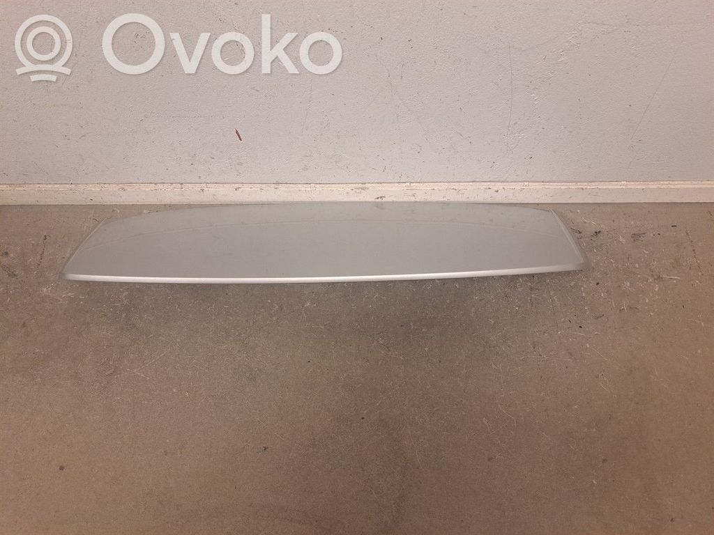 Tailgate/trunk spoiler   31455434