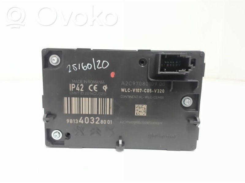 Toyota ProAce City Wireless charging module 