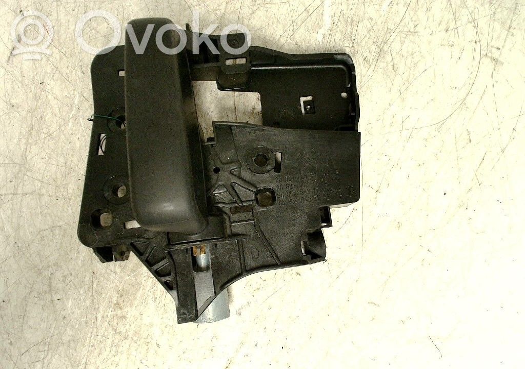 Front door interior handle   9144F2