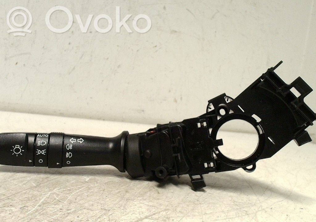Suuntavilkun vipu   934101M630,934101M630