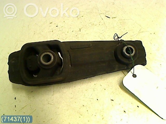 Peugeot 207 Engine mounting bracket 