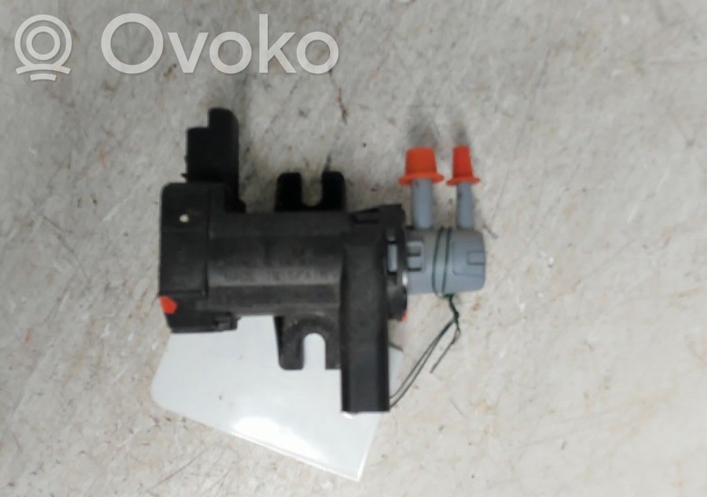 Volvo V60 Válvula de vacío 