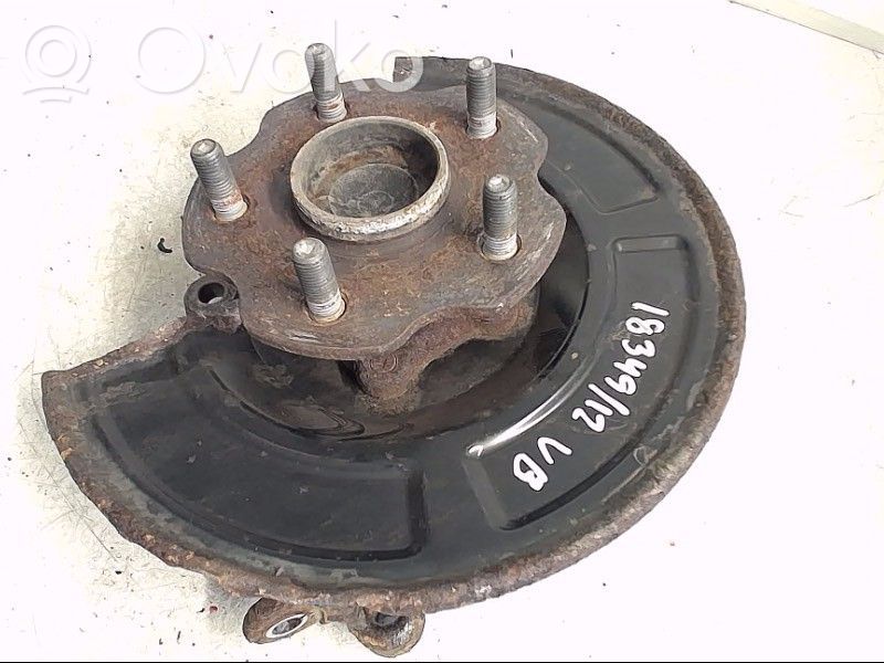 Toyota Avensis T270 Mozzo ruota anteriore