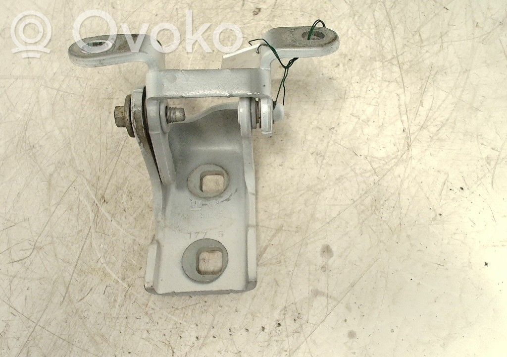 Opel Insignia A Front door upper hinge 