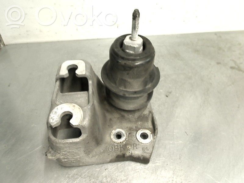 Engine mounting bracket   41032AJ050